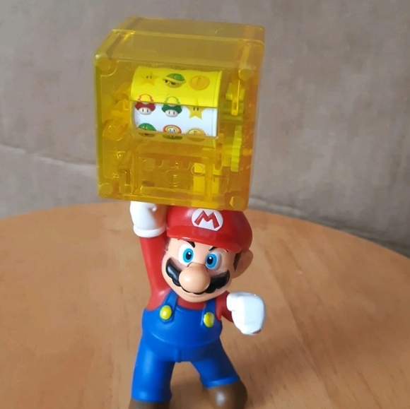 4 Mario Bros Mcdonald  Figure #5  Power Up Block Toy 2018, 2014 Nintendo #323, 2 - Picture 7 of 8